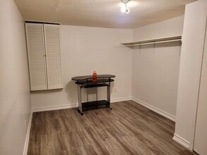 PRIVATE APARTMENT IN LOWER LEVEL OF HOUSE in Toronto, ON - Building Photo - Building Photo