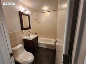 327 E 101st St in New York, NY - Building Photo - Building Photo
