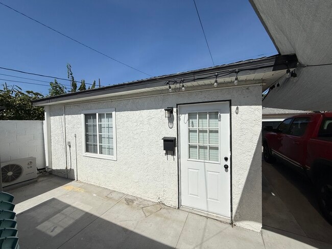 9845 Rosecrans Ave, Unit 1bdrm ADU