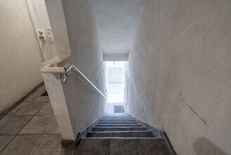 1758 N Alexandria Ave, Unit 1758.5 in Los Angeles, CA - Building Photo - Building Photo