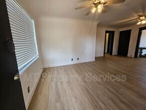 908 S Sinclair Ave in Stockton, CA - Building Photo - Building Photo