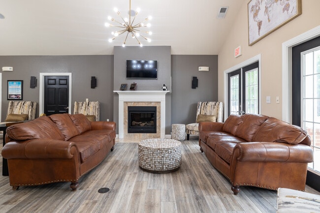 Wyndham Pointe Apartments in Dumfries, VA - Building Photo - Interior Photo