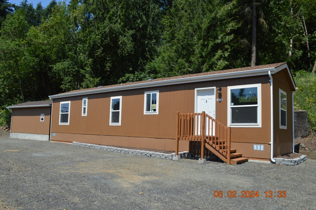 1320 Swedetown Rd in Clatskanie, OR - Foto de edificio