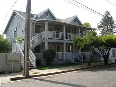 436 Linden Ave in Auburn, CA - Foto de edificio