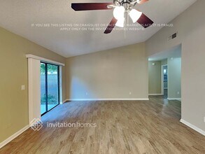 11301 Hollyglen Dr in Tampa, FL - Building Photo - Building Photo