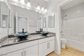 7176 Summer Grove Ave in Las Vegas, NV - Building Photo - Building Photo
