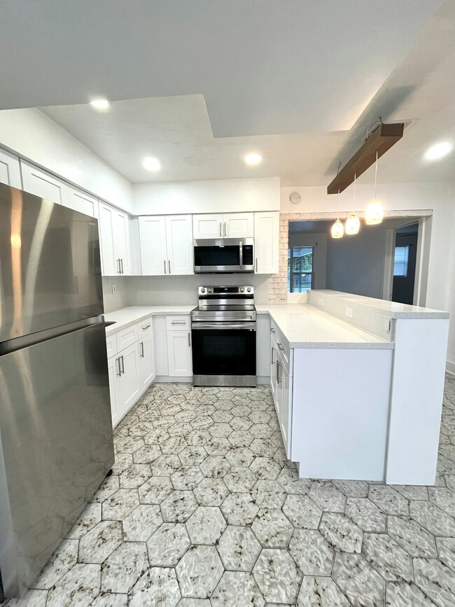 920 SW 29th Way in Fort Lauderdale, FL - Building Photo - Building Photo