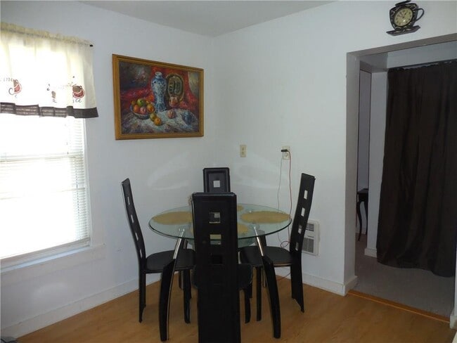 17 Lake Ave in Danbury, CT - Building Photo - Building Photo