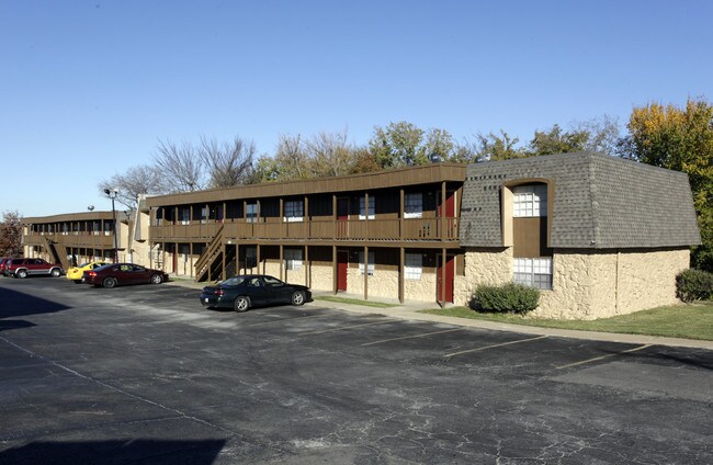 Autumn Ridge Apartments II in Tulsa, OK - Building Photo - Building Photo