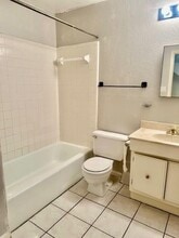 2138 Airline Dr in Bossier City, LA - Building Photo - Building Photo