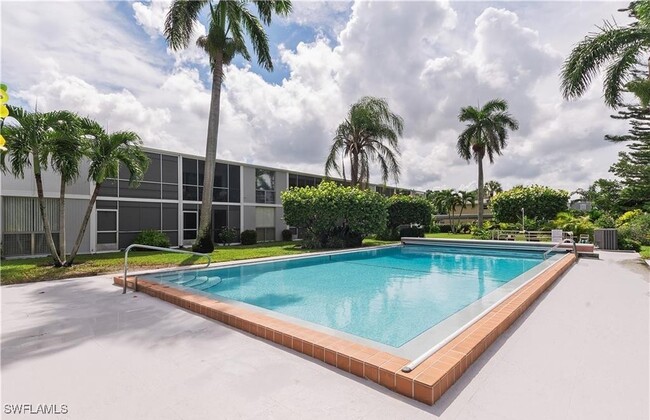 property at 2064 Alamanda Dr