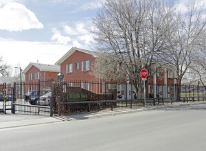 Evergreen Manor in Denver, CO - Building Photo - Building Photo