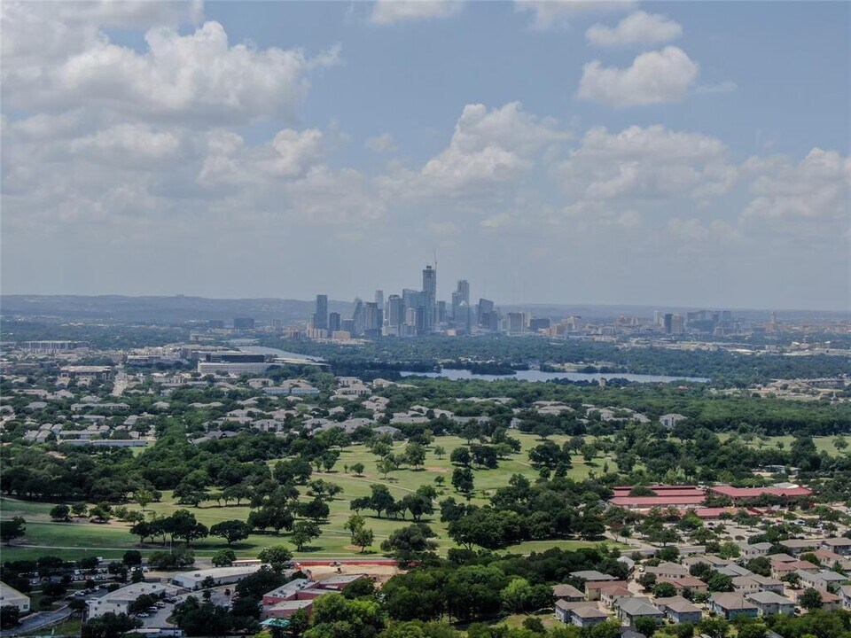 1412 Vargas Rd in Austin, TX - Building Photo