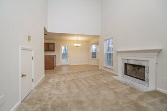 608 Birchbrook Ct in Nashville, TN - Building Photo - Building Photo