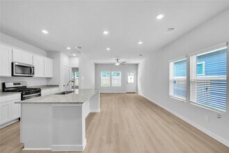 21230 Rising Hts St in Porter, TX - Building Photo - Building Photo