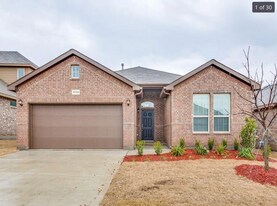 15720 Prairie Grass Ln in Fort Worth, TX - Building Photo