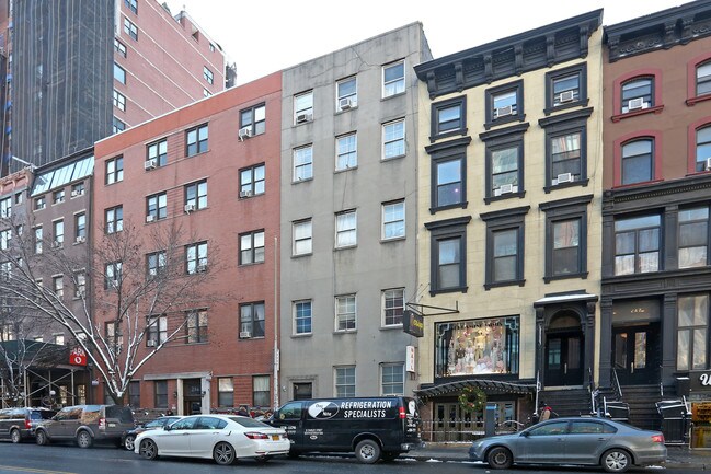 238 West 14th Street in New York, NY - Foto de edificio - Building Photo