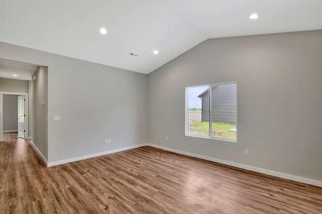 13545 W Haskell Ct in Wichita, KS - Building Photo - Building Photo