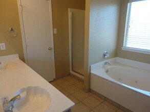 512 Timber Dr in Waxahachie, TX - Building Photo - Building Photo