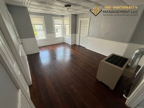 47 Bogle St in Fall River, MA - Building Photo - Building Photo