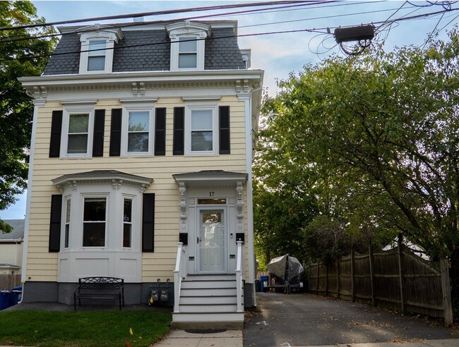property at 17 Emerson St
