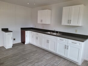 130 E Cherry St in Gadsden, AL - Foto de edificio - Building Photo