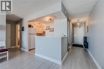 64 Benton St in Kitchener, ON - Building Photo - Building Photo