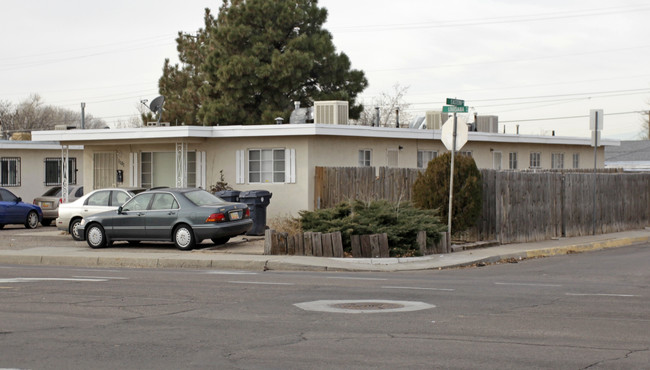 1101-1105 Louisiana Blvd SE in Albuquerque, NM - Building Photo - Building Photo