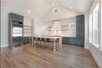 1005 Cavour Pl in Dallas, TX - Building Photo - Building Photo