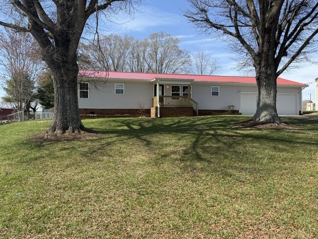 126 Red Kirby Rd in King, NC - Building Photo - Building Photo