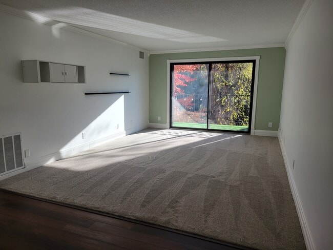 4575 W 80th Street Cir, Unit 217 in Minneapolis, MN - Building Photo - Building Photo