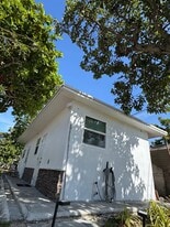 3321 SW 35th St in West Park, FL - Building Photo