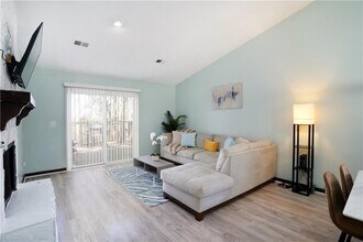 5444 Glen Haven Dr in Atlanta, GA - Building Photo - Building Photo