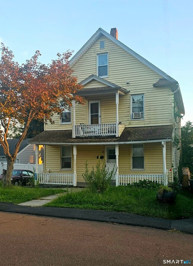 25 Baldwin St