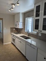 1343 E Osborn Rd in Phoenix, AZ - Building Photo