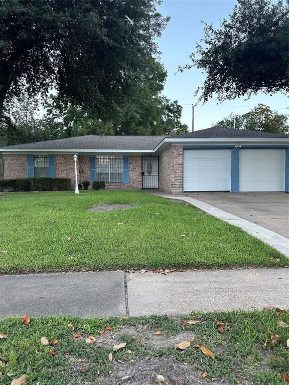 property at 1307 Rim Rock Dr