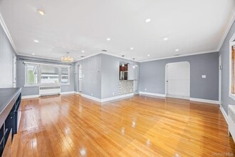 2282 Baylis Ave in Elmont, NY - Building Photo - Building Photo