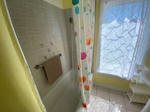 214 S Bonita St in Santa Maria, CA - Building Photo - Building Photo