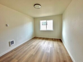 Alder Ridge in Beaverton, OR - Foto de edificio - Interior Photo