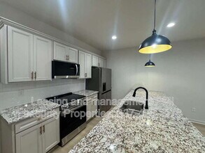 101 Foster Grove Drive in Youngsville, LA - Building Photo - Building Photo