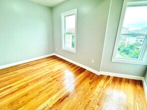 190 Hillside St, Unit 2 in Boston, MA - Building Photo - Building Photo
