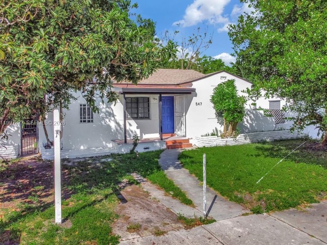 547 NW 49th St in Miami, FL - Building Photo - Building Photo