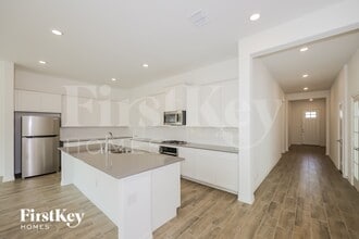 2529 Olvera Ct, Unit 1R in Fort Worth, TX - Building Photo - Building Photo