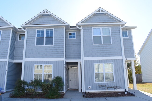 property at 4326 Eleuthera Ln