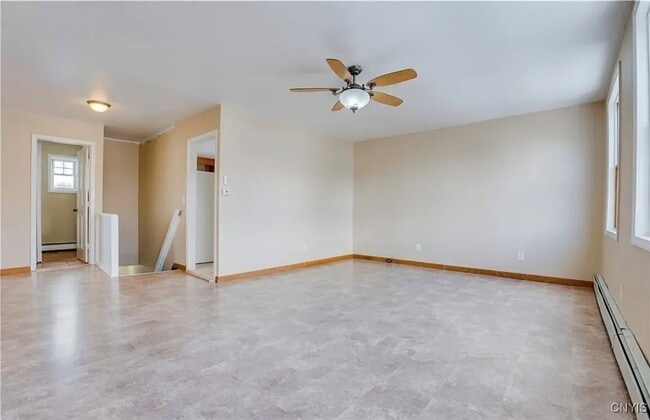 property at 103 W Embargo St