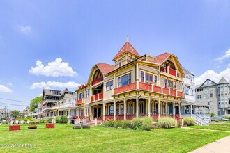 6 Ocean Ave N in Ocean Grove, NJ - Building Photo - Building Photo