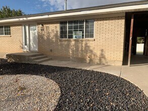 696 W 770 S in Woods Cross, UT - Building Photo - Building Photo