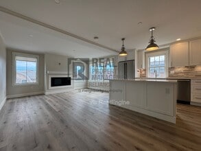 150 Merrimac St in Newburyport, MA - Building Photo - Building Photo