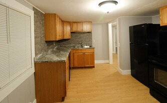 125 Bow St in Manchester, NH - Building Photo