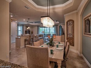 2850 Aviamar Cir in Naples, FL - Building Photo - Building Photo